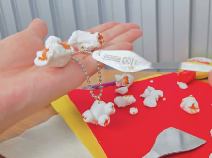 ポップコーンキーホルダーを作ろう！